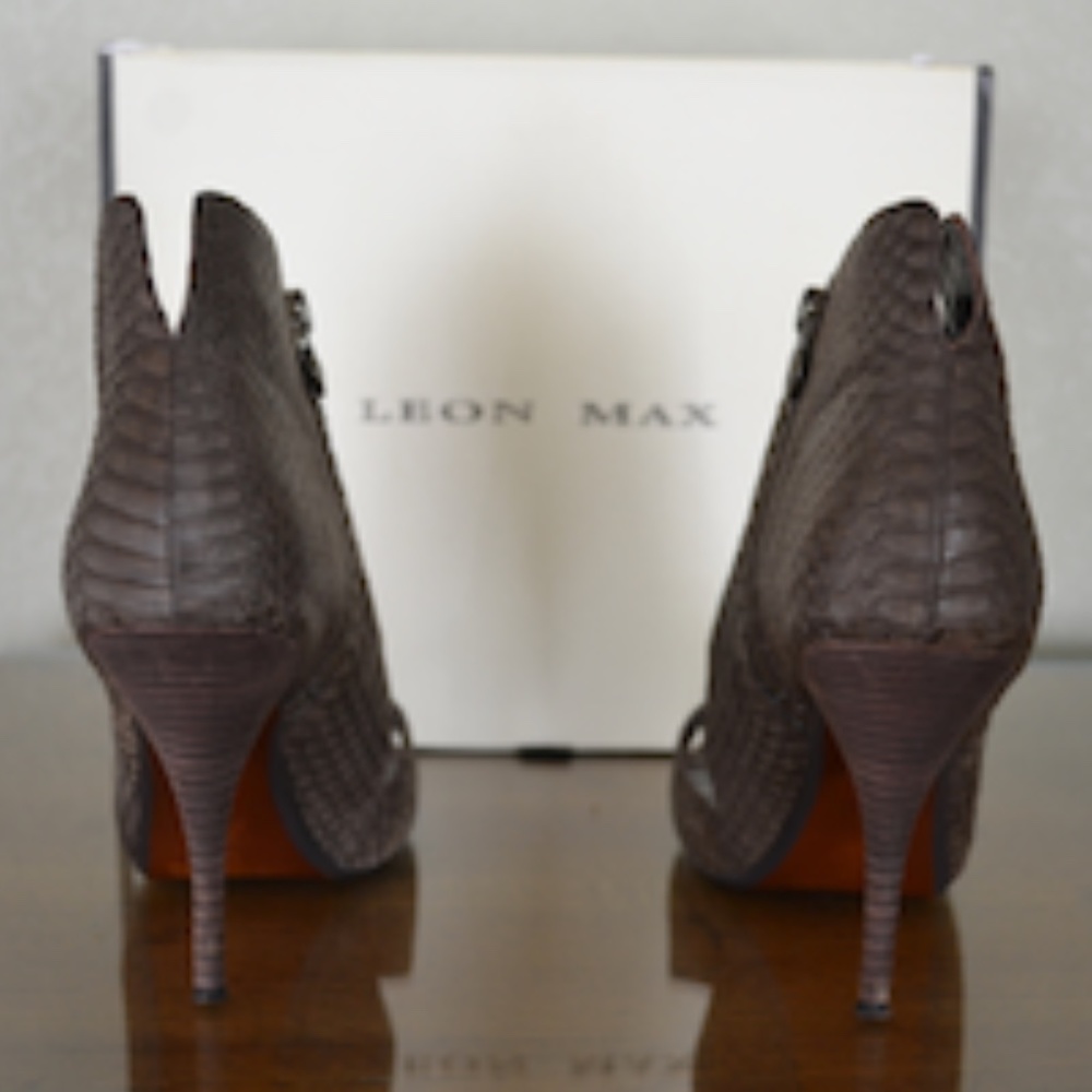 Dark Brown Evoke Snakeskin Leather Pump - Picture 5 of 8